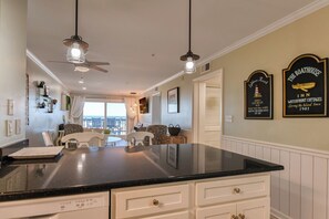 Interior - Sea Master 105 - Two Bedroom, Two Bath Oceanview Condo (Murrells Inlet)