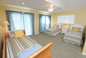 2 bedrooms, iron/ironing board, free WiFi, bed sheets - The Palms, hot tub, pool (Panama City Beach)
