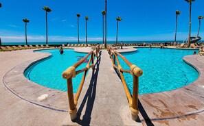 A heated pool - Sonoran Spa w503 - 2 BR Next to the Pool, High Speed Wi-Fi - Beachfront Upper Floor Luxury Condo (Puerto Peñasco)