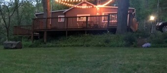 Cabaña en el río de los búhos !! Casa de 2 dormitorios directamente en el río.