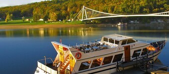 Cottage Vranov dam with big garden