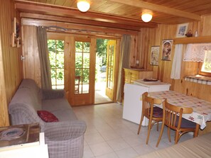 TV, fireplace, table football, ping pong