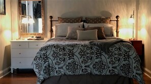 Iron/ironing board, free WiFi, bed sheets