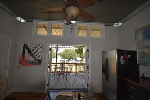 Interior - The Cottage in the Historic South Main Arts District, Walk Everywhere Downtown (Memphis)