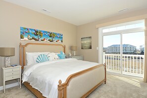 4 bedrooms, iron/ironing board, free WiFi