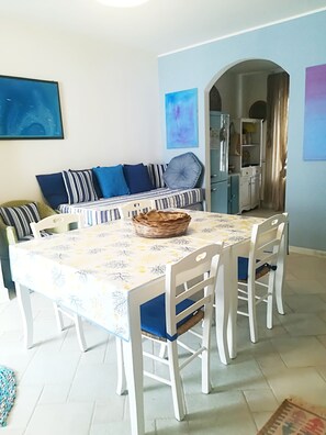 Deluxe Apartment, 2 Bedrooms, Kitchen, Courtyard View | Living area | Flat-screen TV - Le Terrazze (Otranto)