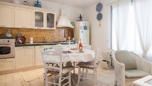 Luxury Apartment, 2 Bedrooms, Kitchen, Tower | In-room dining - Le Terrazze (Otranto)