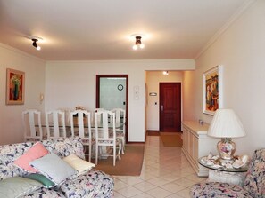 Apartment, Sea View (1038) | Living area - Apto 3 dorm com Vista para o Mar (Bombinhas)
