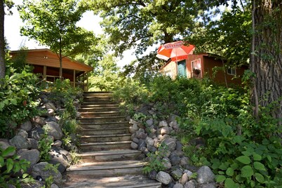 Beautiful Home on Lake Washington - Pontoon Included with Rental!