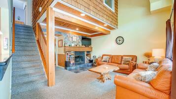 TV, fireplace, Netflix, DVD player