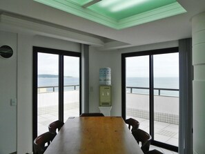 Apartment (1060) | In-room dining - Bela Cobertura Duplex (Bombinhas)