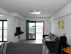 Apartment (1060) | Living room