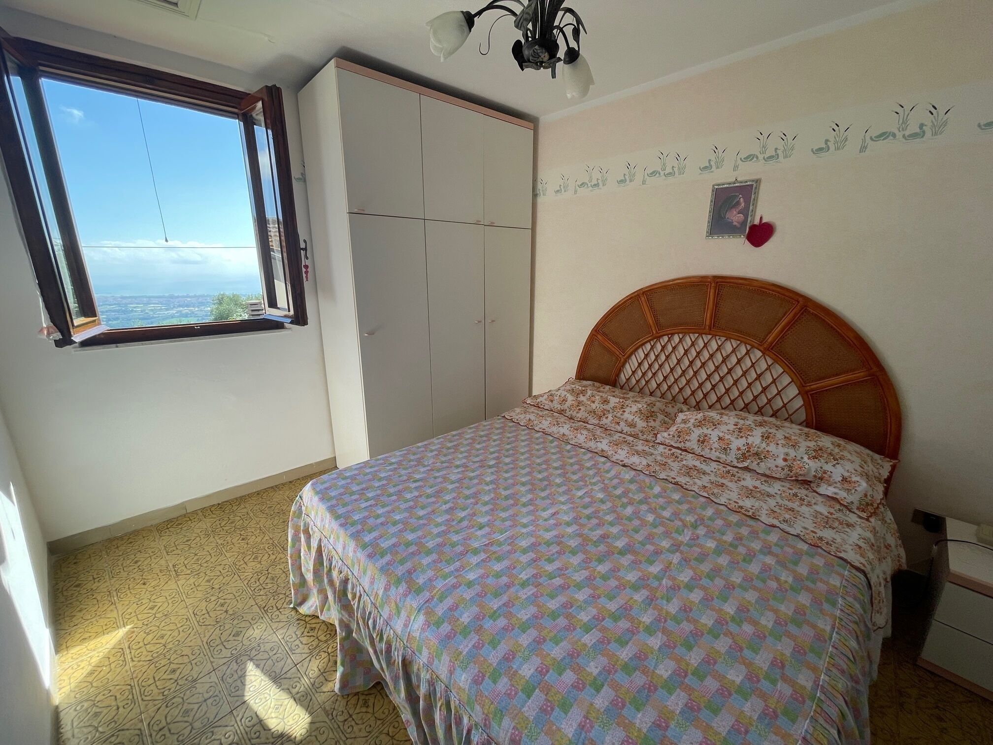 2 chambres, fer et planche à repasser, Wi-Fi gratuit, draps fournis