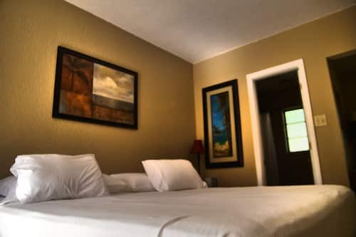 1 habitación, sábanas de algodón egipcio y ropa de cama de alta calidad