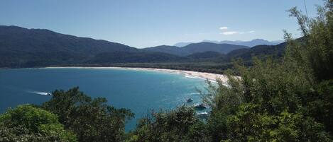 Beach nearby, 10 beach bars