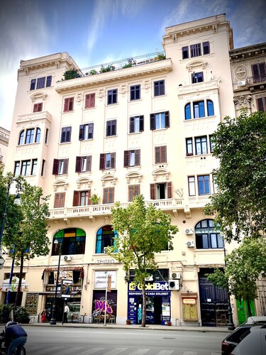 APARTMENT IN THE HEART OF PALERMO