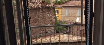 Old town, "Via Vecchia" house - Very close University for Foreigners