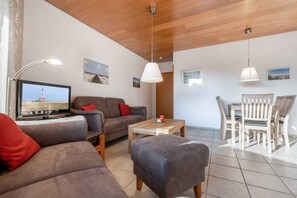 Unclassified image, 3 of 19, button