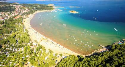 Ferienwohnung mit Balkon und Klimaanlage