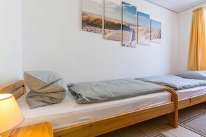 1 bedroom, WiFi, bed sheets - Apartment 1 (ID 116) (Sankt Peter-Ording)