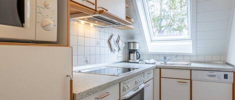 Réfrigérateur, micro-ondes, four, lave-vaisselle