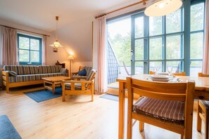 TV, fireplace - Apartment OG (ID 313), Germany (Sankt Peter-Ording)