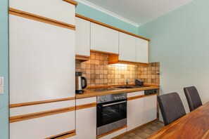 Køleskab, ovn, opvaskemaskine