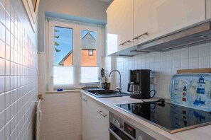 Fridge, oven, freezer