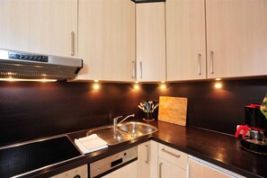 Køleskab, ovn, opvaskemaskine