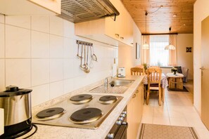 Frigorifero, microonde, forno