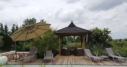 Villa "lou simbĂšu"