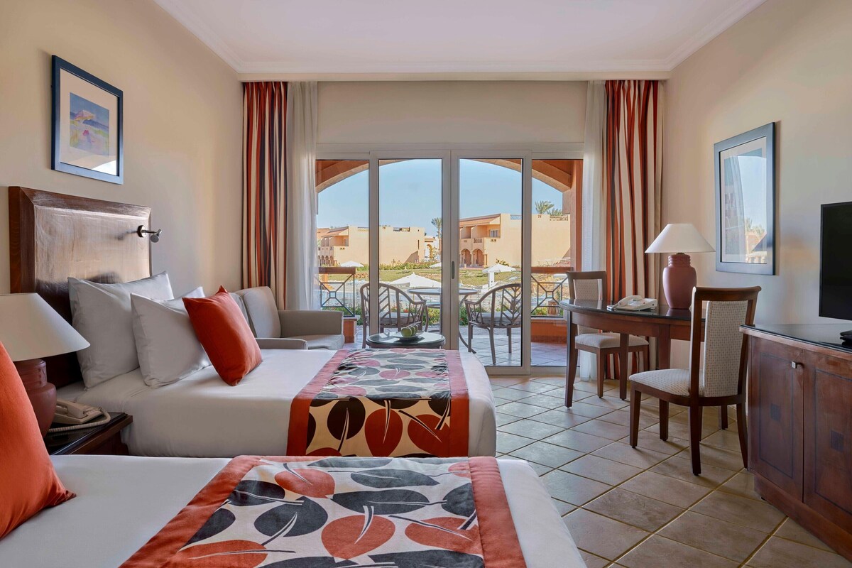 Superior Room, Pool View (Premium, Queen or Twin Bed) | Minibar, in-room safe, desk, iron/ironing board (on request)