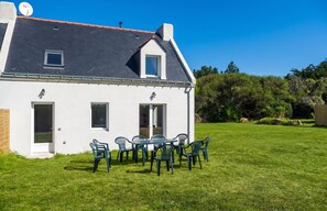 Outdoor dining - Homerez - House in Sauzon (Sauzon)