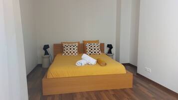 1 Schlafzimmer, Bügeleisen/Bügelbrett, Reisekinderbett, kostenloses WLAN