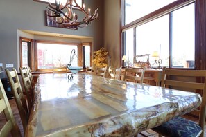 Dining - Spacious. Private Hot Tub.Views. Deck. Pool Table. (Breckenridge)