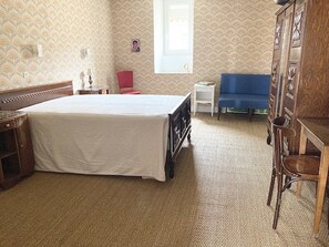 4 chambres, accès au Wi-Fi (inclus), literie fournie