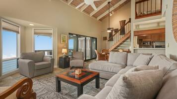 Télévision, lecteur de DVD, table de tennis de table, chaîne hi-fi