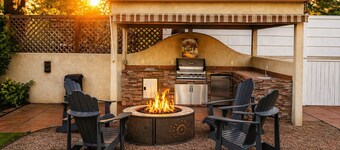 NUOVA AGGIUNTA: spazio studio privato e palestra! Vasca idromassaggio, grill, camino a gas, giardino