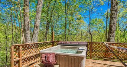 Vistas a la montaña con bañera de hidromasaje. Configuración aislada. Dos búhos y una vista.