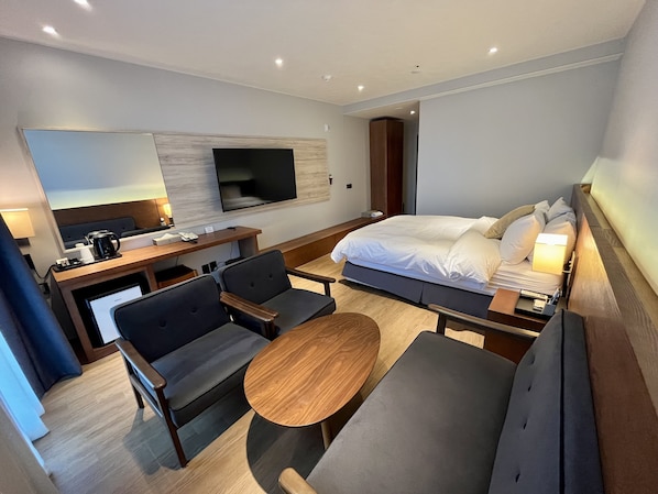 Deluxe Double Room B