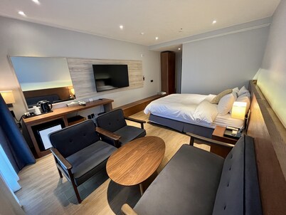 New Grand Hotel