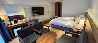 New Grand Hotel