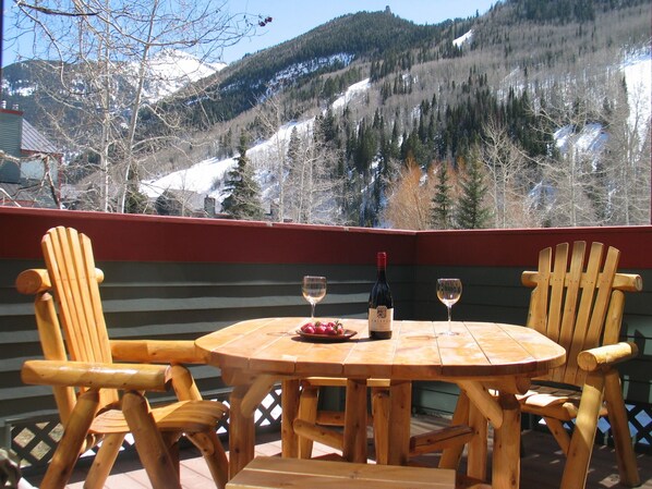 Outdoor dining - Winter is coming! Book now (Telluride)
