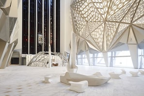 Lobby - City of Dreams - Morpheus (Cotai)