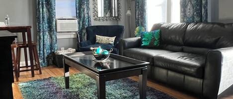 智能电视、电子游戏、DVD 播放器、书