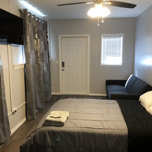 1 bedroom, iron/ironing board, WiFi - Private Studio Style Getaway Steps From The Beach. (Port Orange)