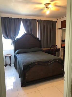 3 chambres, bureau, fer et planche à repasser, Wi-Fi gratuit