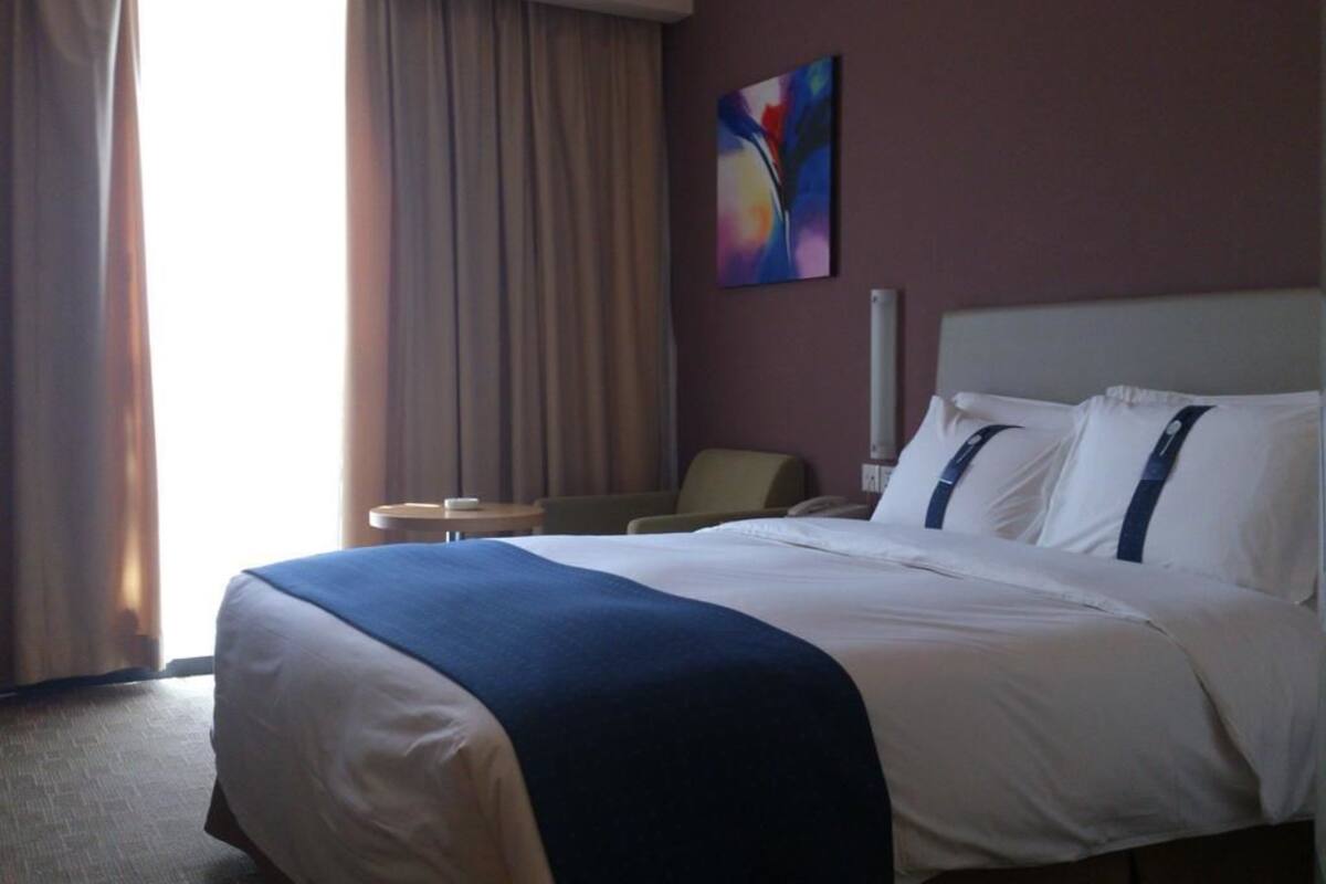 In-room safe, desk, blackout curtains, free WiFi