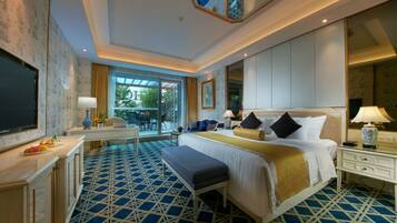 Minibar, in-room safe, desk, blackout drapes