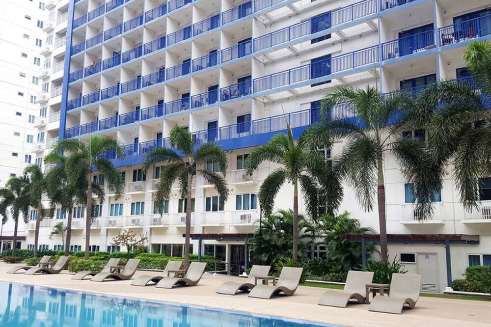 Jericho's Place at Sea Residences